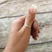 Load image into Gallery viewer, Feather ring - Sterling Silver Stacking Ring