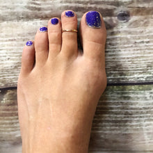 Load image into Gallery viewer, Gold Filled Diamond Cut Band Ring - Gold Stacking Ring