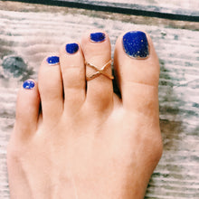 Load image into Gallery viewer, Gold Filled Cross X Ring