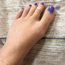 Load image into Gallery viewer, Silver floral Ring - Sterling Silver Stacking Ring