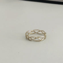 Load image into Gallery viewer, Celtic knot Ring - Sterling Silver Stacking Ring
