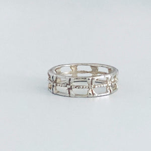 Dragonfly Ring - Sterling Silver Stacking Ring