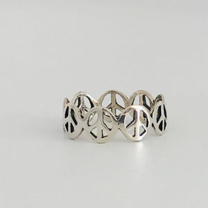 Peace sign Ring - Sterling Silver Stacking Ring